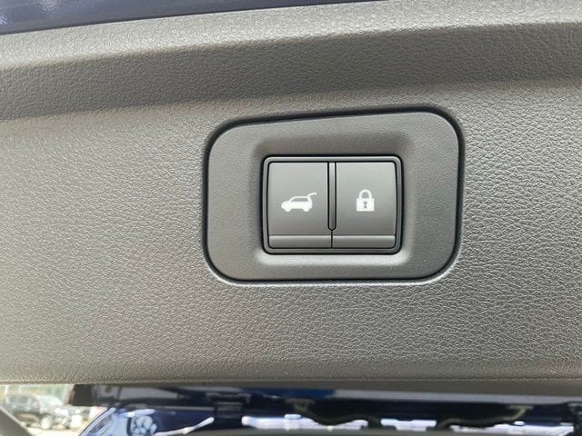 2025 Nissan Armada SL - Photo 10