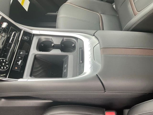 2025 Nissan Armada SL - Photo 26