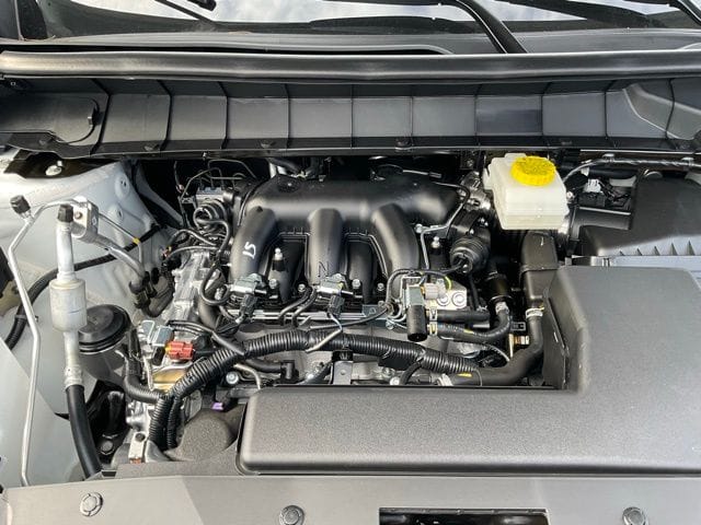 2025 Nissan Pathfinder SV - Photo 27