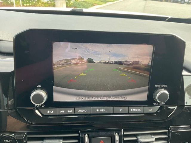 2025 Nissan Pathfinder SV - Photo 21