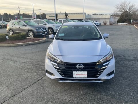 2025 Nissan Versa 1.6 SV