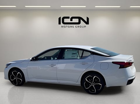 1 imagen de 2026 Nissan Altima 2.5 SR