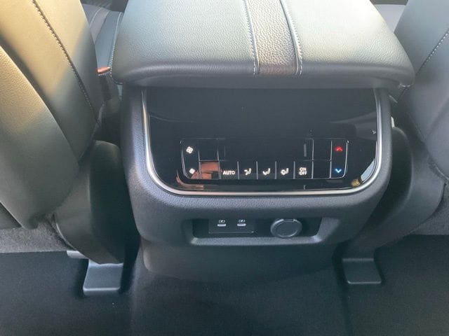 2026 Nissan Armada SL - Photo 15