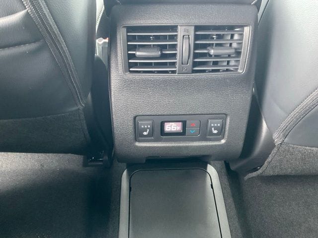 2026 Nissan Rogue Plug-In Hybrid Platinum - Photo 15