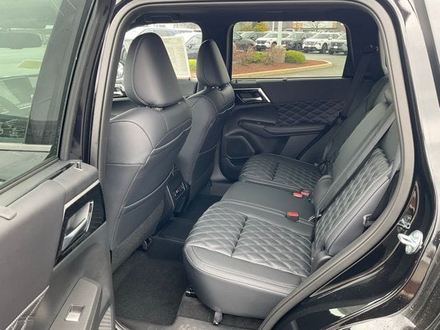 2026 Nissan Rogue Plug-In Hybrid Platinum - Photo 14
