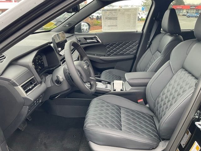2026 Nissan Rogue Plug-In Hybrid Platinum - Photo 13