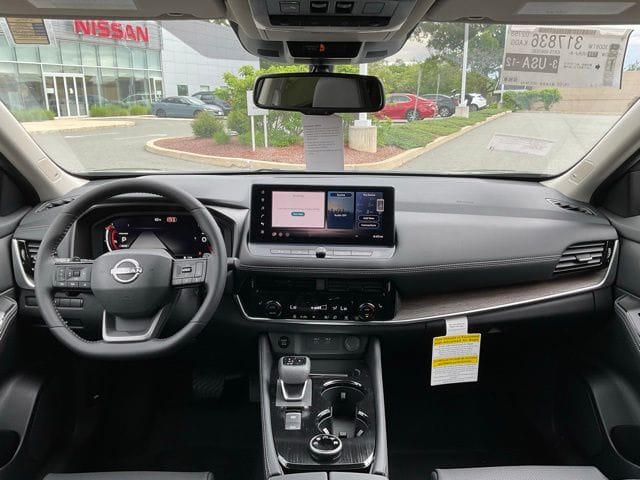 2026 Nissan Rogue Platinum - Photo 16