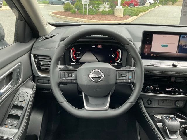 2026 Nissan Rogue Platinum - Photo 17