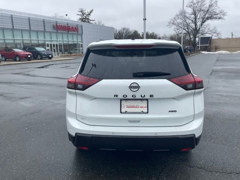 2026 Nissan Rogue Dark Armor