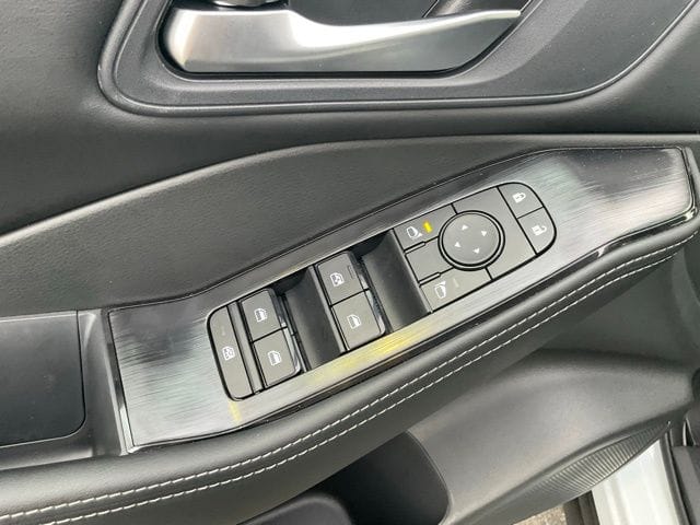 2026 Nissan Rogue SV - Photo 12