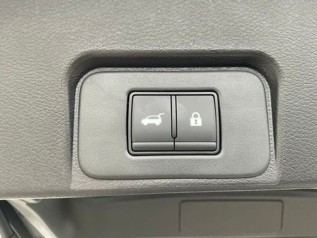 2026 Nissan Rogue SV - Photo 10