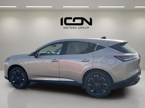 1 image of 2027 Nissan Murano Platinum