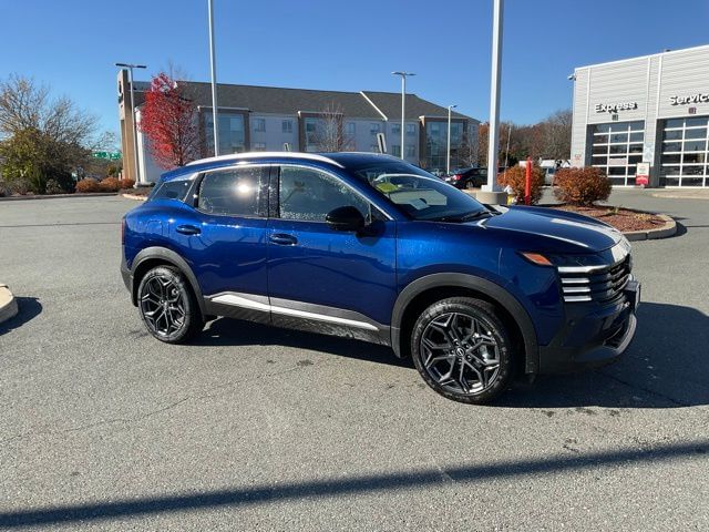 2026 Nissan KICKS SR AWD's photo