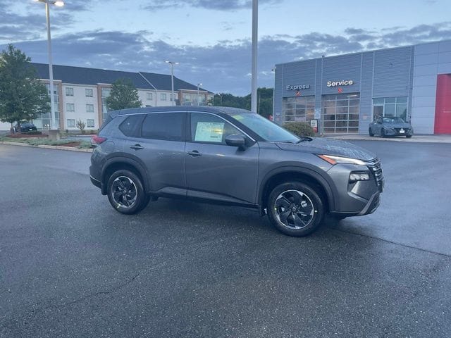 2026 Nissan Rogue SV's photo