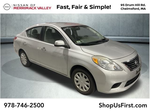 2013 Nissan Versa Sedan SV's photo