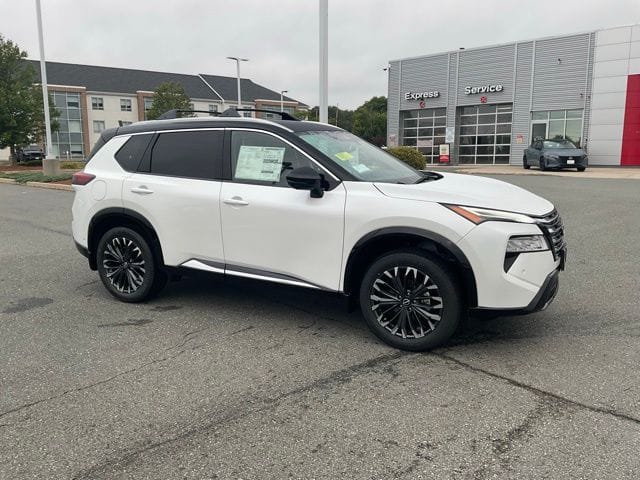 2026 Nissan Rogue Platinum's photo