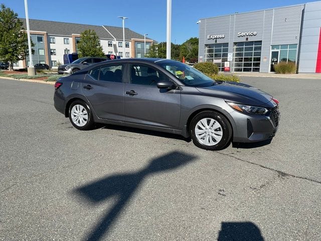 2025 Nissan Sentra S's photo