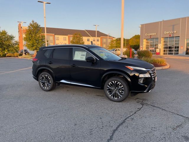 2026 Nissan Rogue Platinum's photo