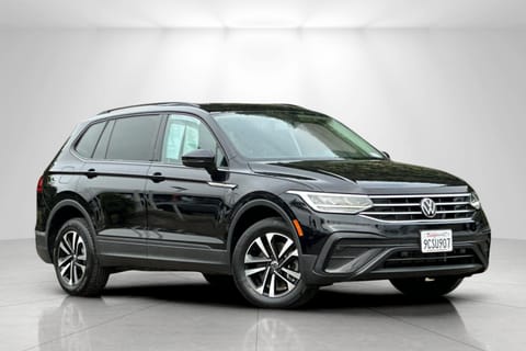 1 image of 2022 Volkswagen Tiguan S