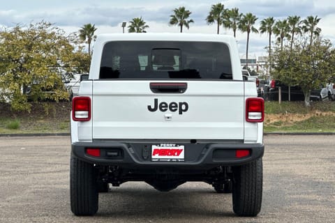 2026 Jeep Gladiator Sport S