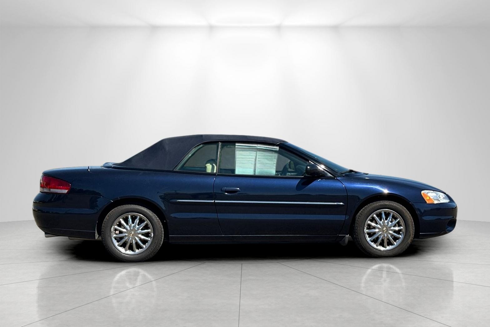 Used 2002 Chrysler Sebring LIMITED with VIN 1C3EL65R42N114259 for sale in National City, CA