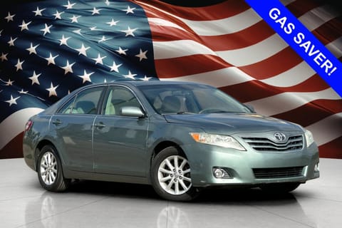 1 image of 2011 Toyota Camry XLE