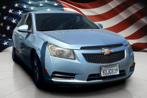 1 image of 2012 Chevrolet Cruze 1LT