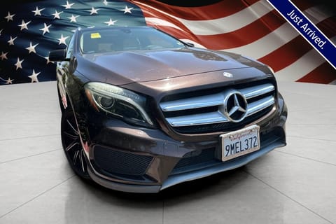 1 imagen de 2016 Mercedes-Benz GLA GLA 250