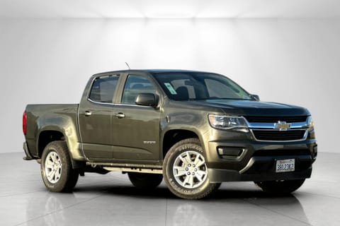 1 image of 2018 Chevrolet Colorado LT