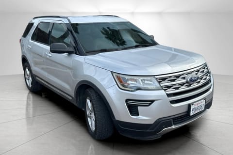 1 image of 2018 Ford Explorer XLT