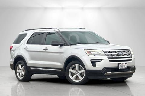 1 image of 2018 Ford Explorer XLT