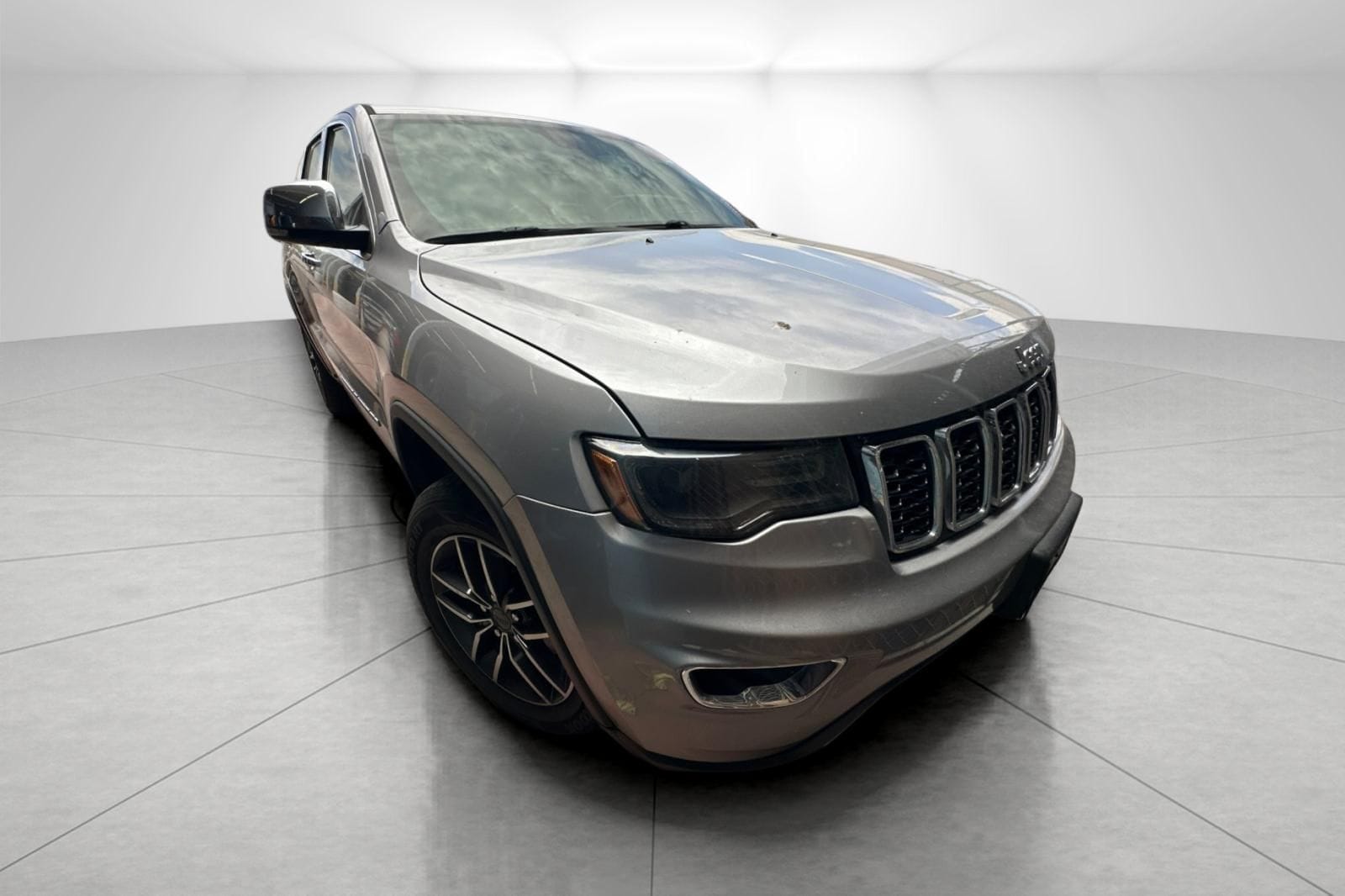 2019 Jeep Grand Cherokee Limited's photo