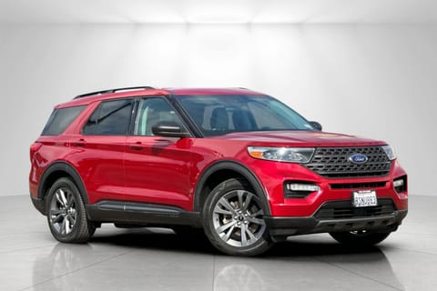 1 imagen de 2021 Ford Explorer XLT