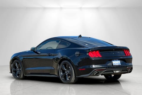 2021 Ford Mustang EcoBoost