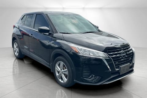 1 image of 2022 Nissan Kicks S