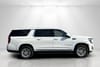 2 imagen en miniatura de 2023 GMC Yukon XL SLT