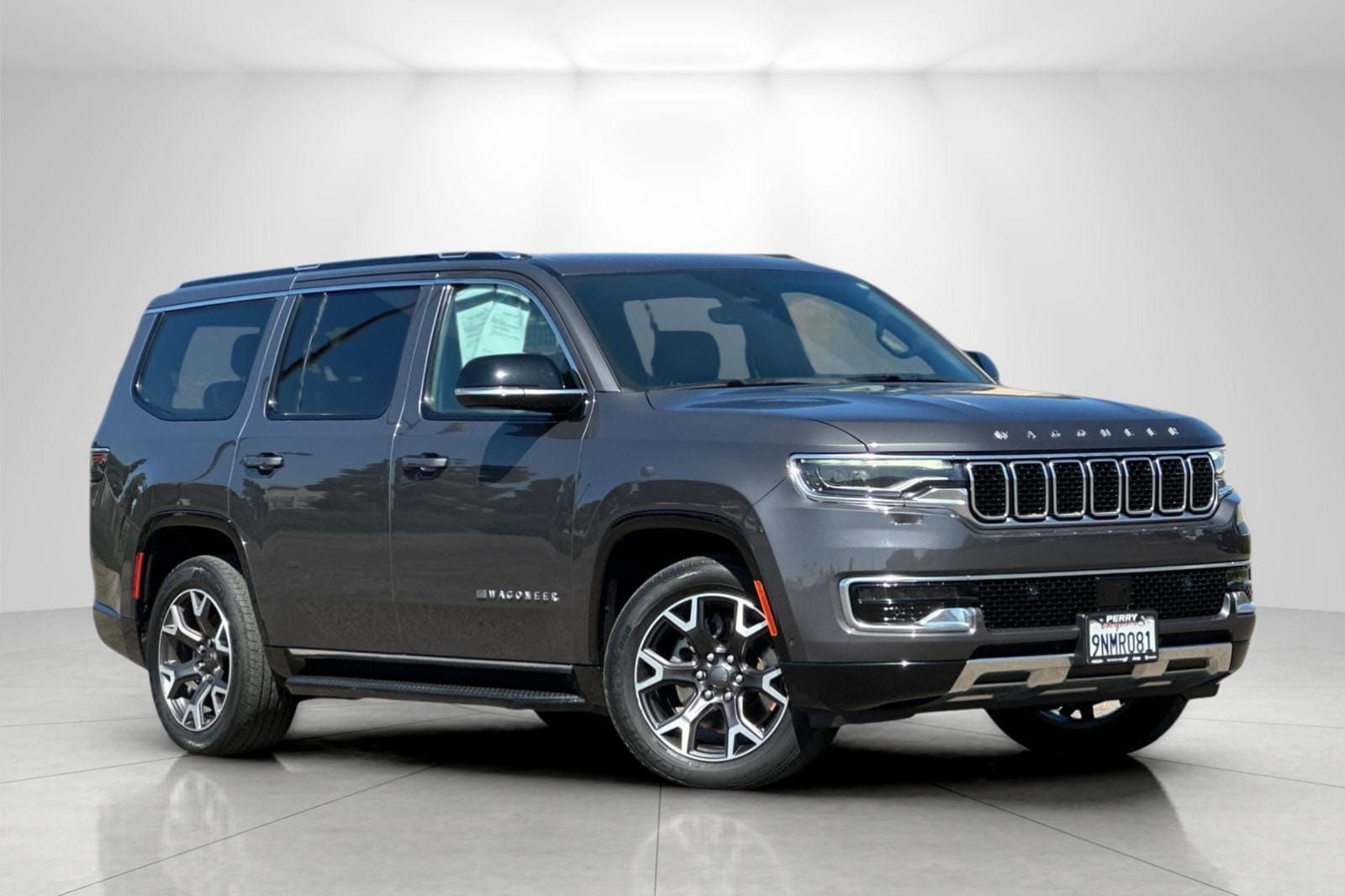 2023 Jeep Wagoneer Series III 4WD's photo