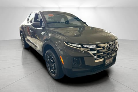 1 image of 2024 Hyundai Santa Cruz SE
