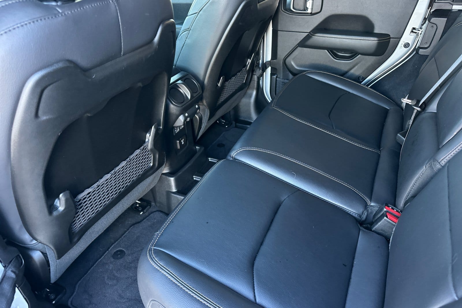 2024 Jeep Wrangler 4xe Sahara 4XE - Photo 10