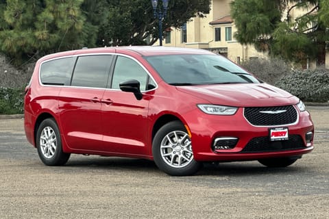 1 image of 2026 Chrysler Pacifica Select