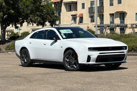 1 imagen de 2026 Dodge Charger R/T