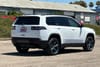 3 imagen en miniatura de 2026 Jeep Cherokee