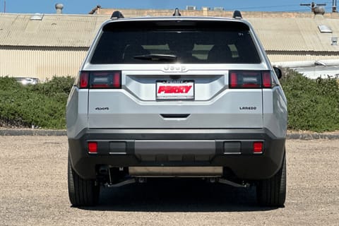 2026 Jeep Cherokee Laredo