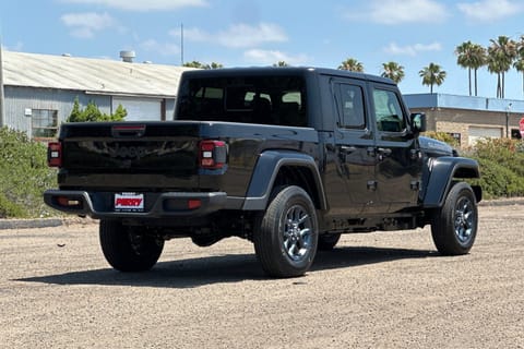 2026 Jeep Gladiator 85th Anniversary Edition