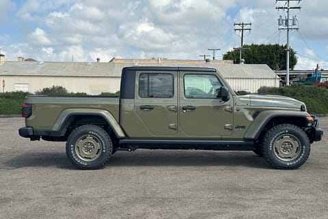 2026 Jeep Gladiator Willys 41