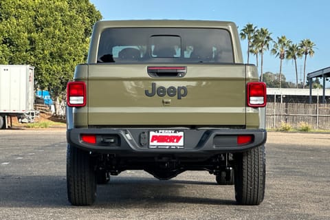 2026 Jeep Gladiator Sport S