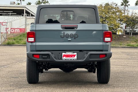 2026 Jeep Gladiator Sport S
