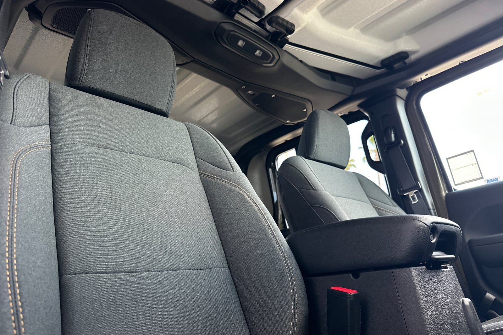 2026 Jeep Gladiator Willys - Photo 12