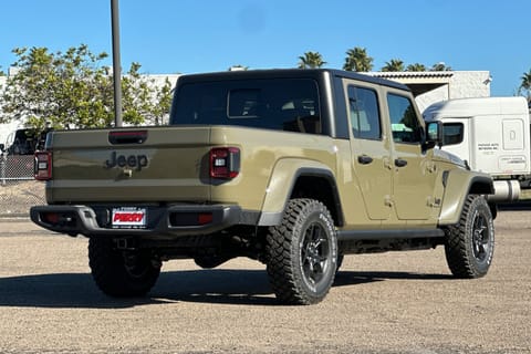 2026 Jeep Gladiator Willys