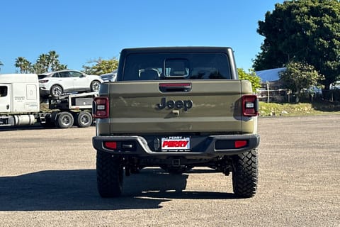 2026 Jeep Gladiator Willys